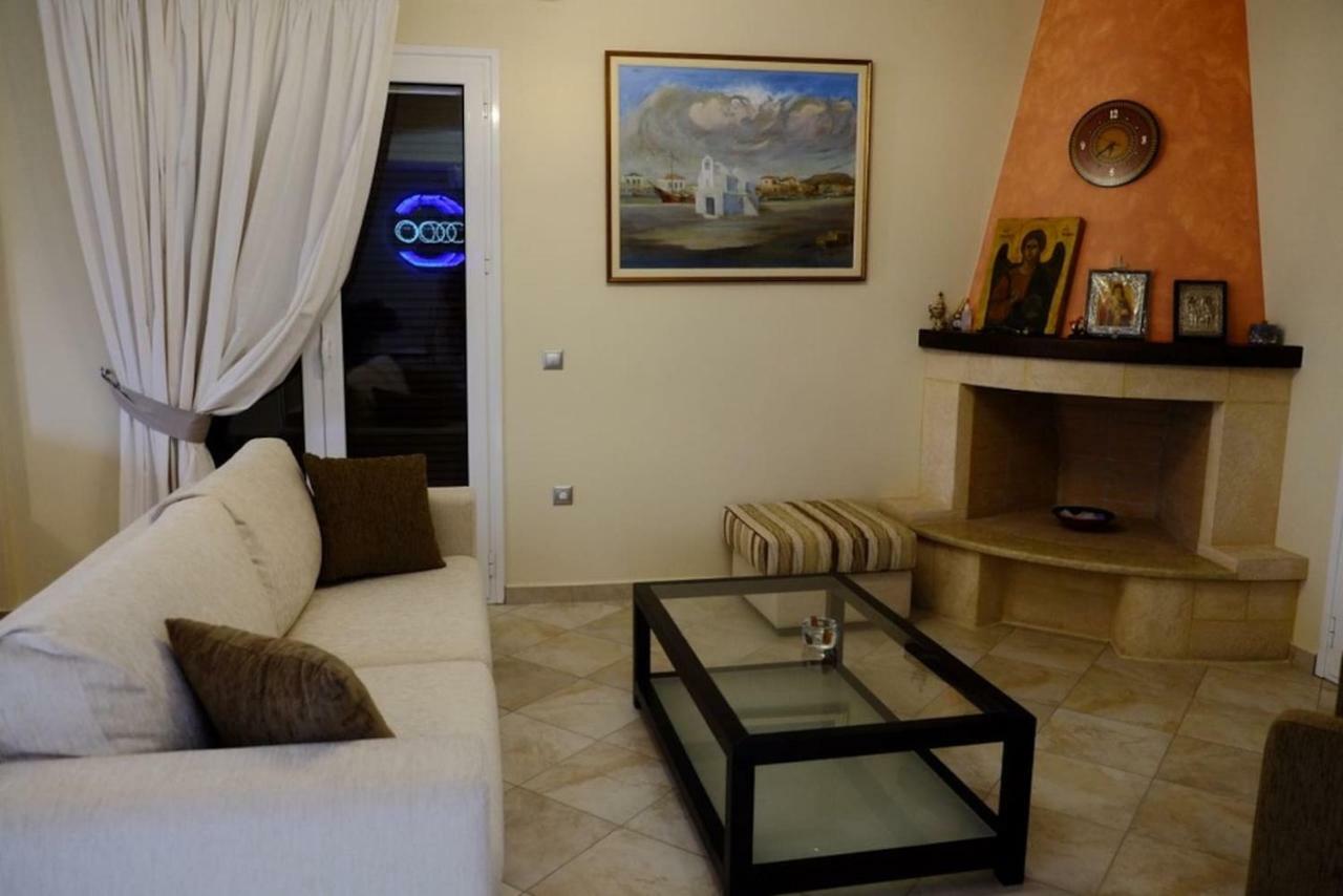 Villa Konstantinos Aegina エクステリア 写真